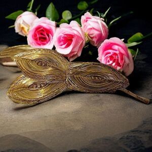 PRINCESS Wire Wrapped Brooch Pin Triple‎ Leaf Gold Tone West Germany Modernist